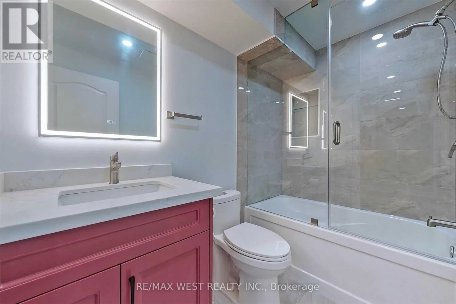 BSMT - 30 WILLIAMSON DRIVE W