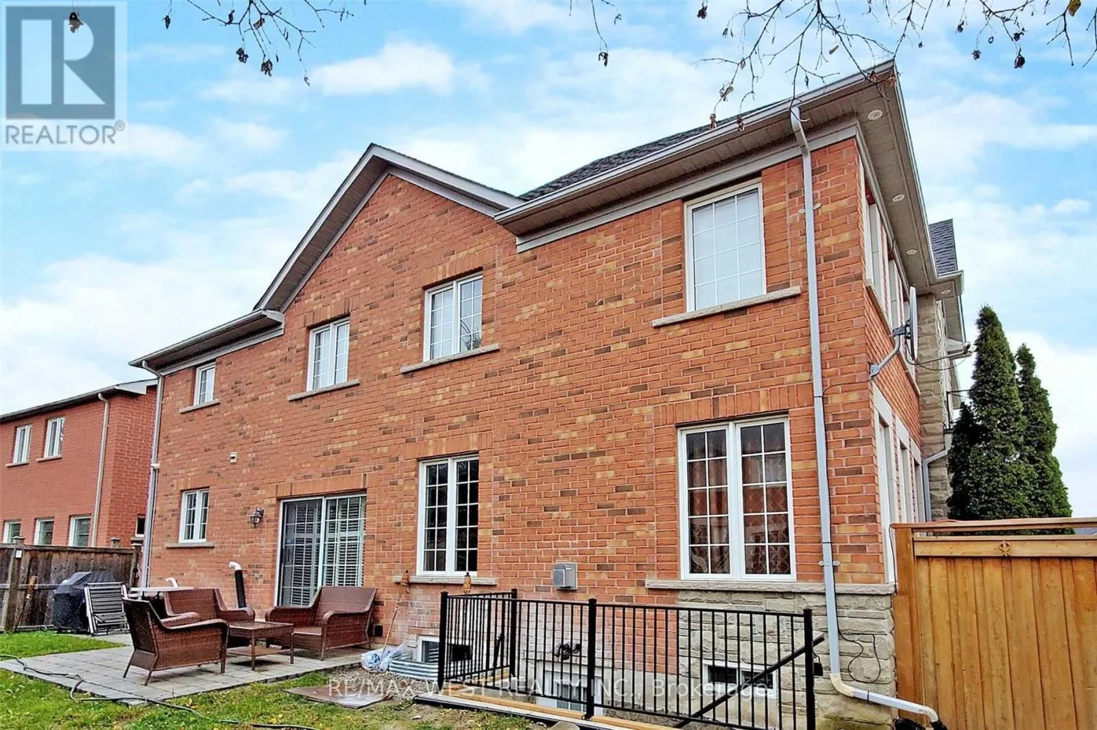 BSMT - 30 WILLIAMSON DRIVE W