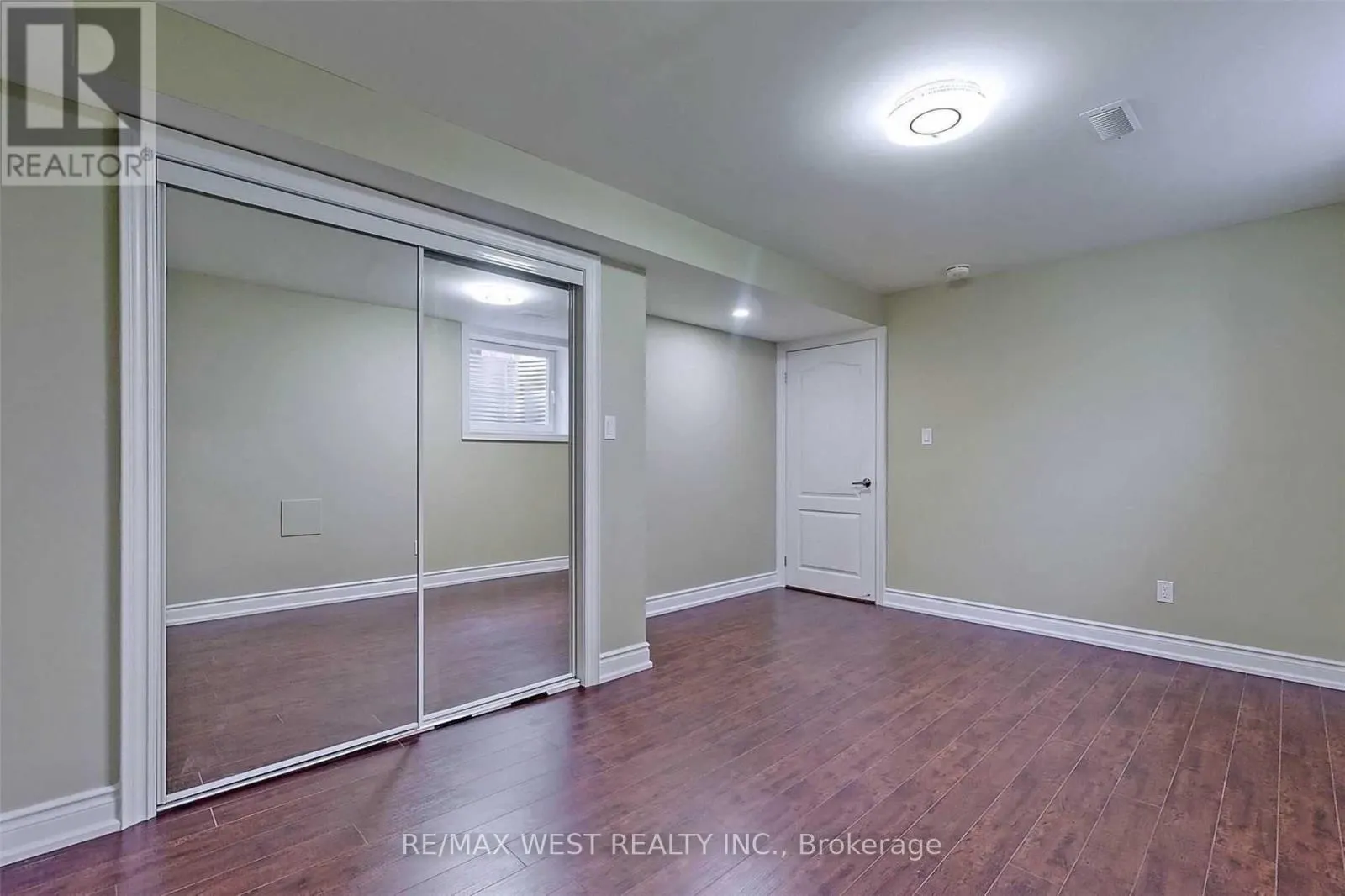 BSMT - 30 WILLIAMSON DRIVE W