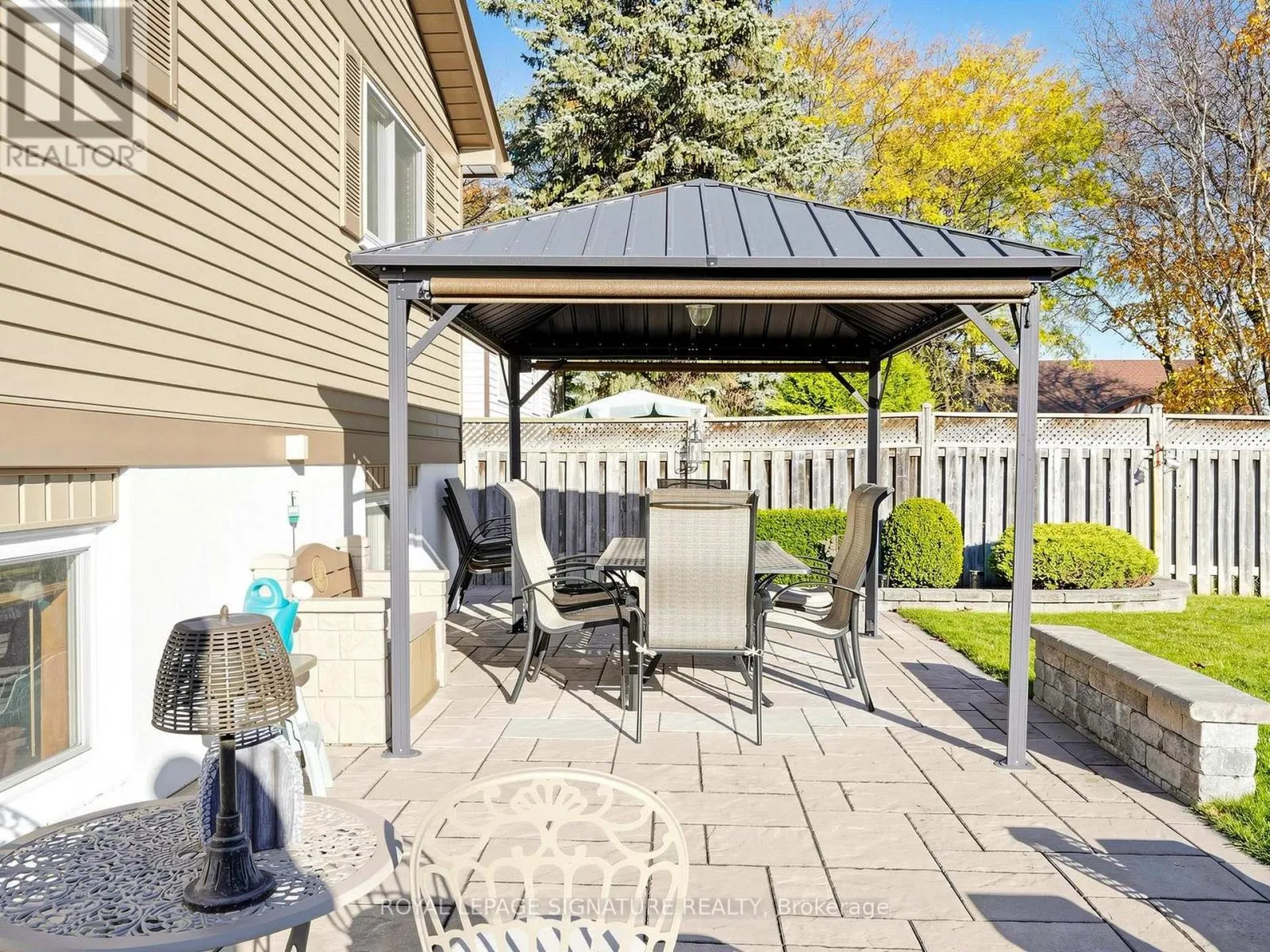 15 GUTHRIE CRESCENT