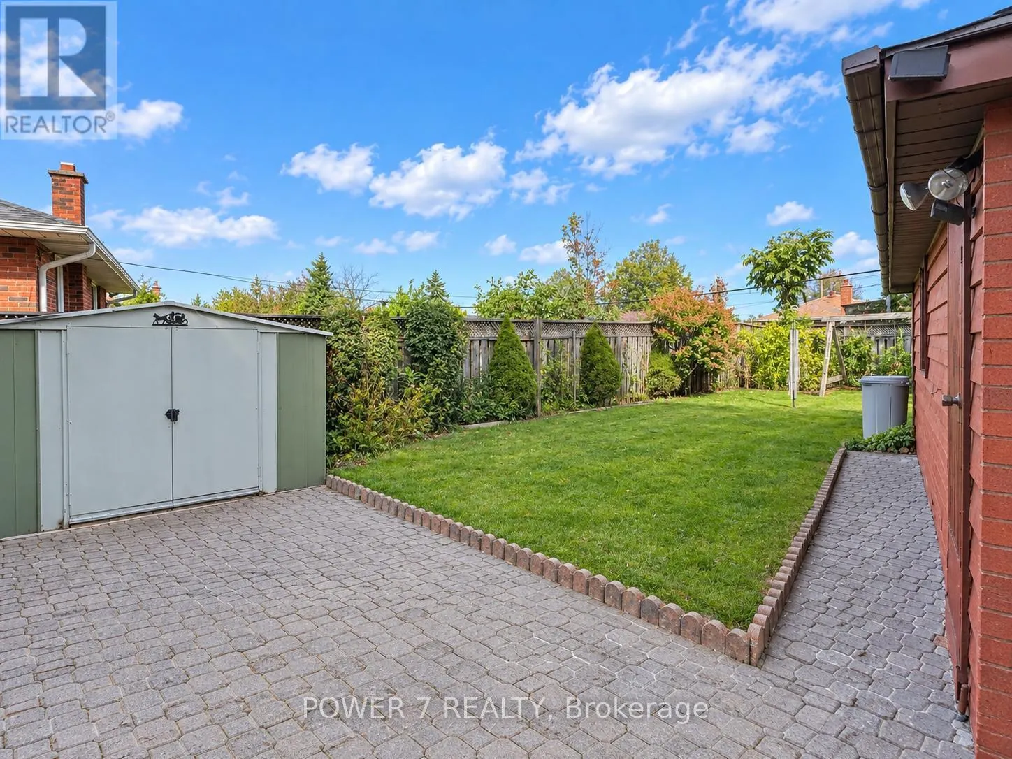 3 BRANTWOOD DRIVE