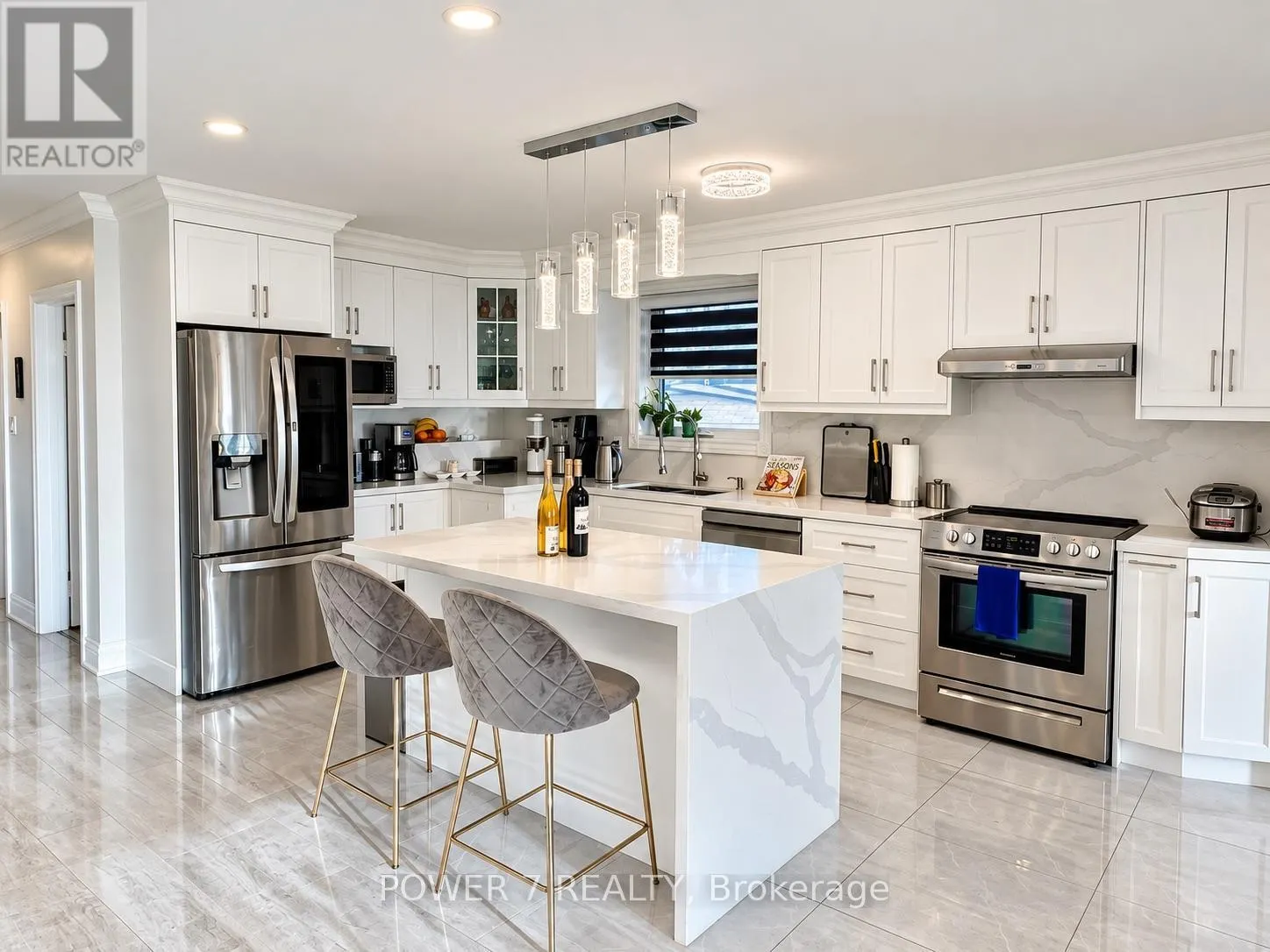 3 BRANTWOOD DRIVE