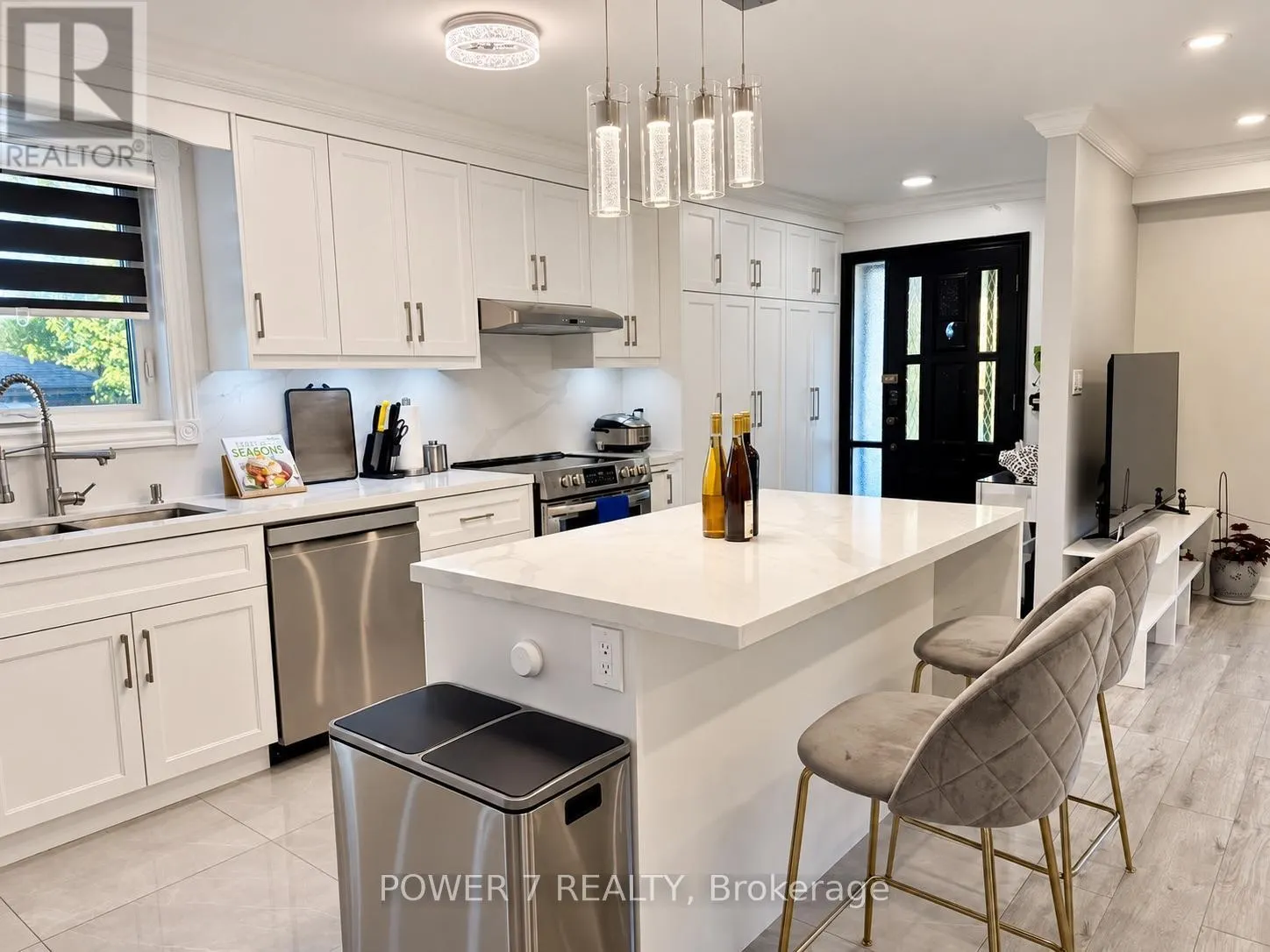 3 BRANTWOOD DRIVE