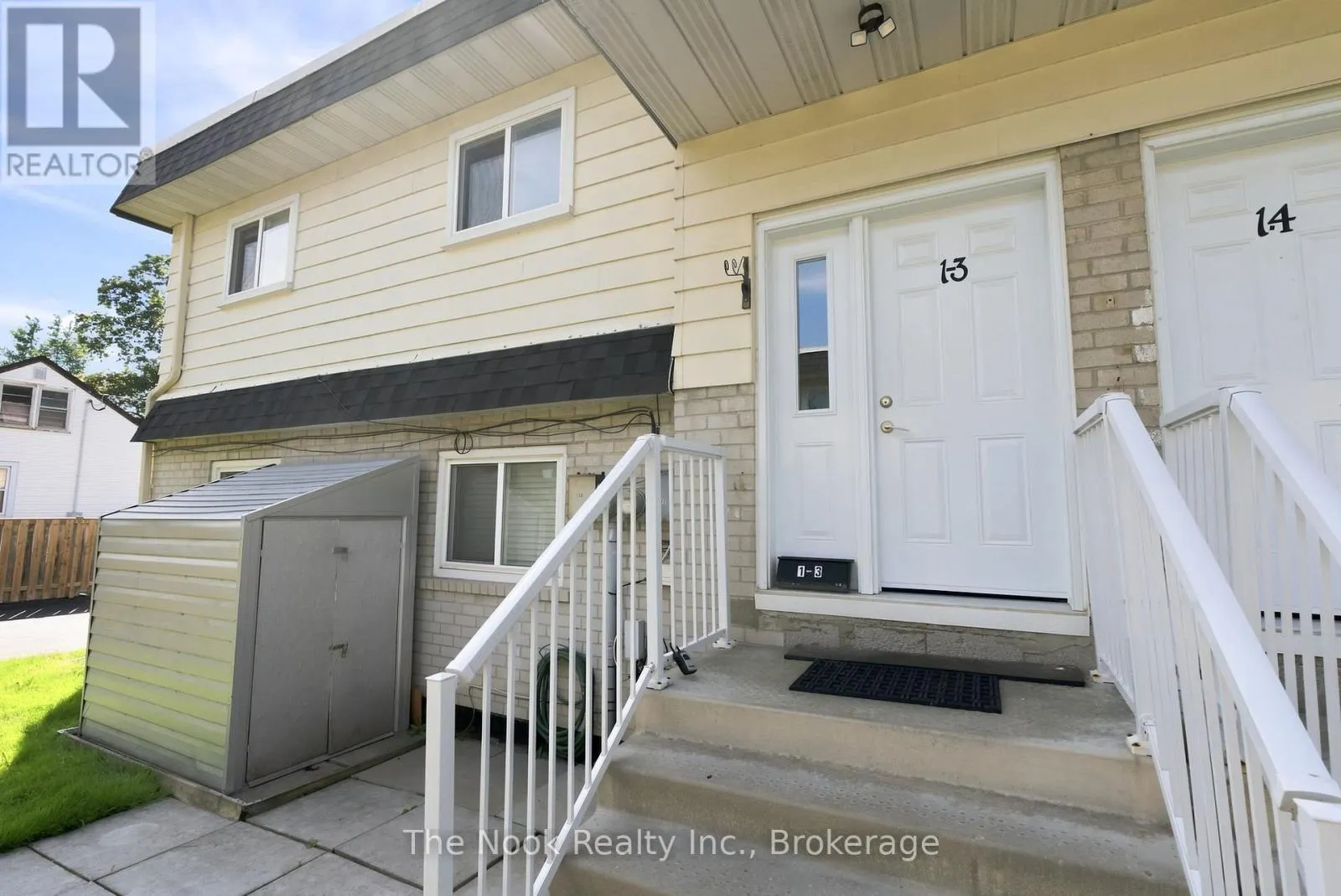 1-3 - 540 MARY STREET E #1-3