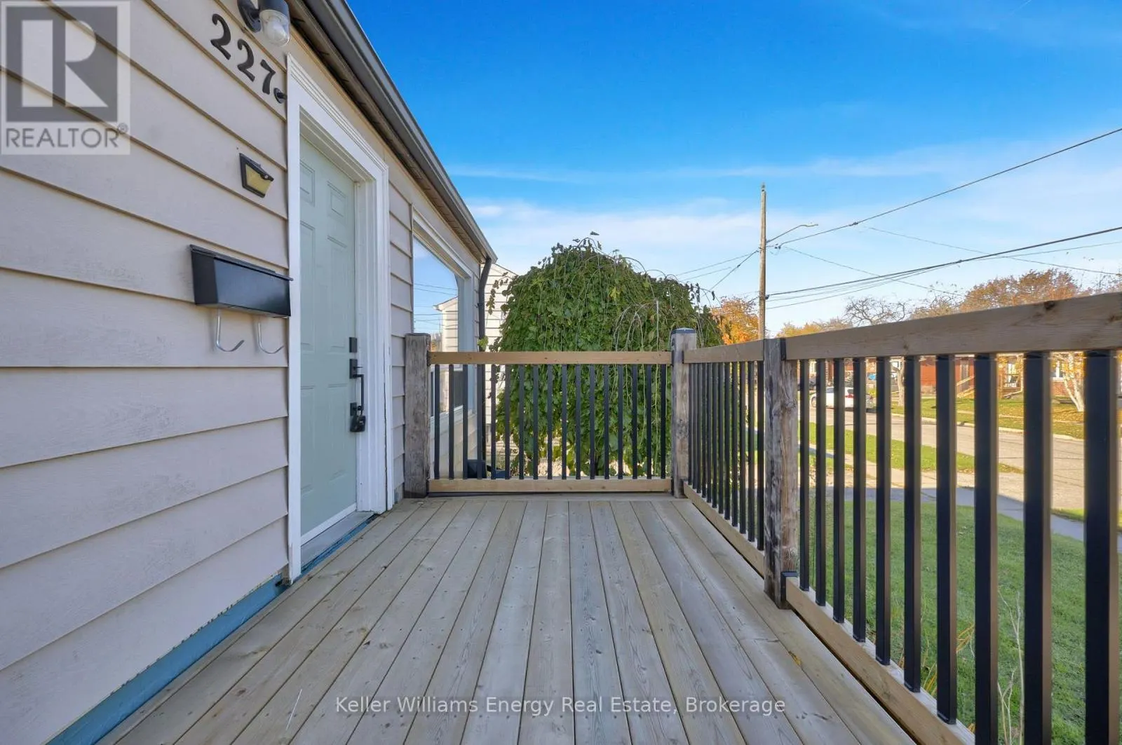 227 MARQUETTE AVENUE