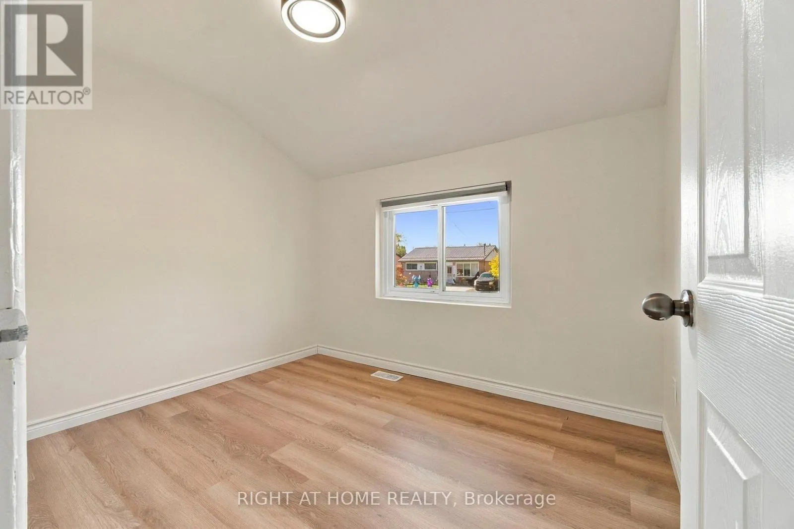 1517 OXFORD STREET