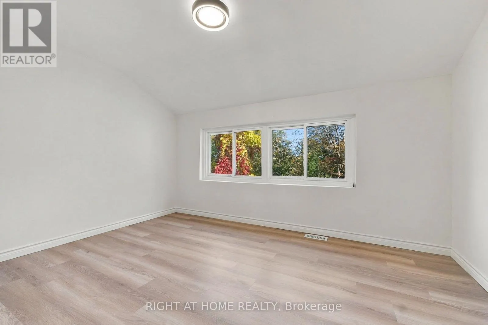 1517 OXFORD STREET