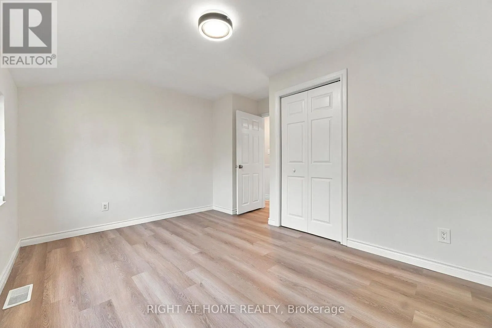 1517 OXFORD STREET