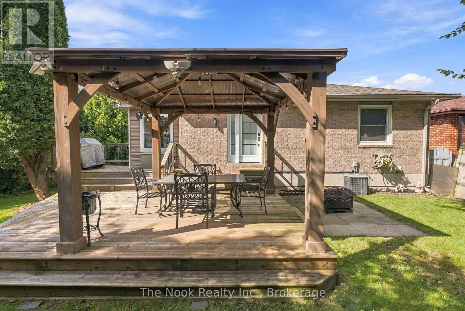 1 INGLEWOOD PLACE