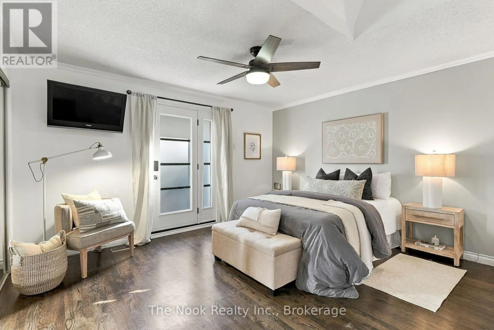 1 INGLEWOOD PLACE