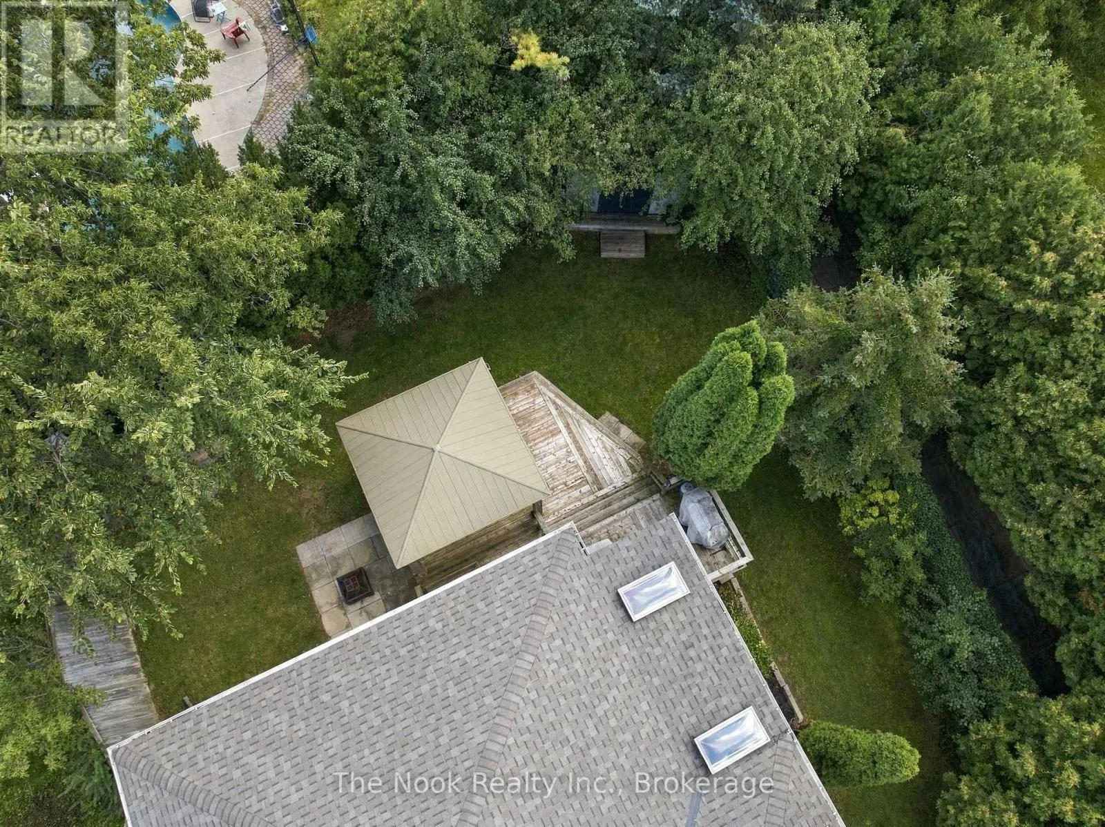 1 INGLEWOOD PLACE