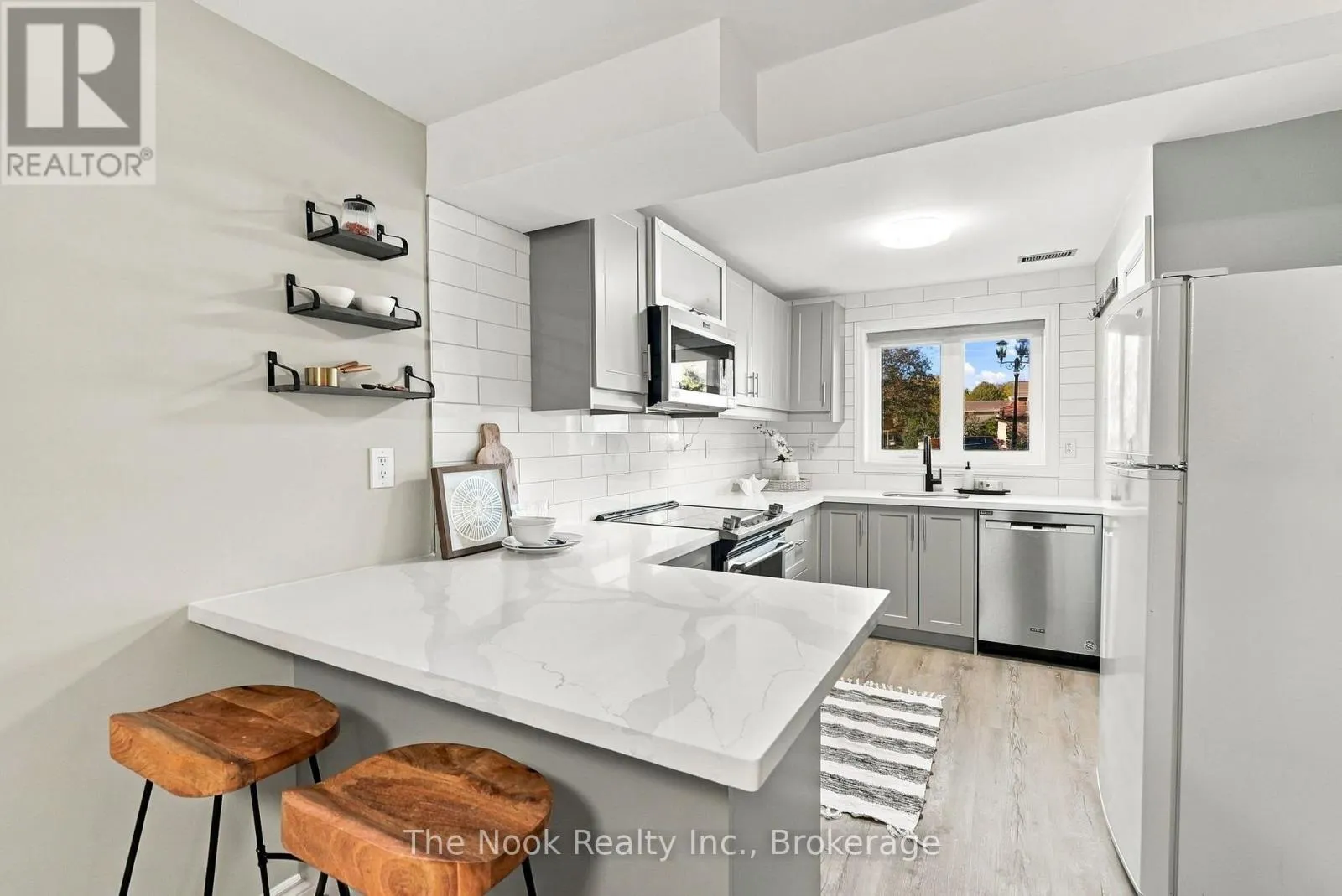 1 INGLEWOOD PLACE