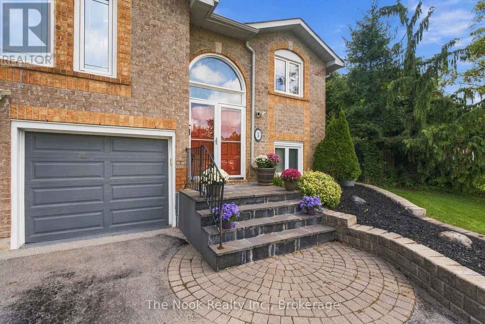 1 INGLEWOOD PLACE