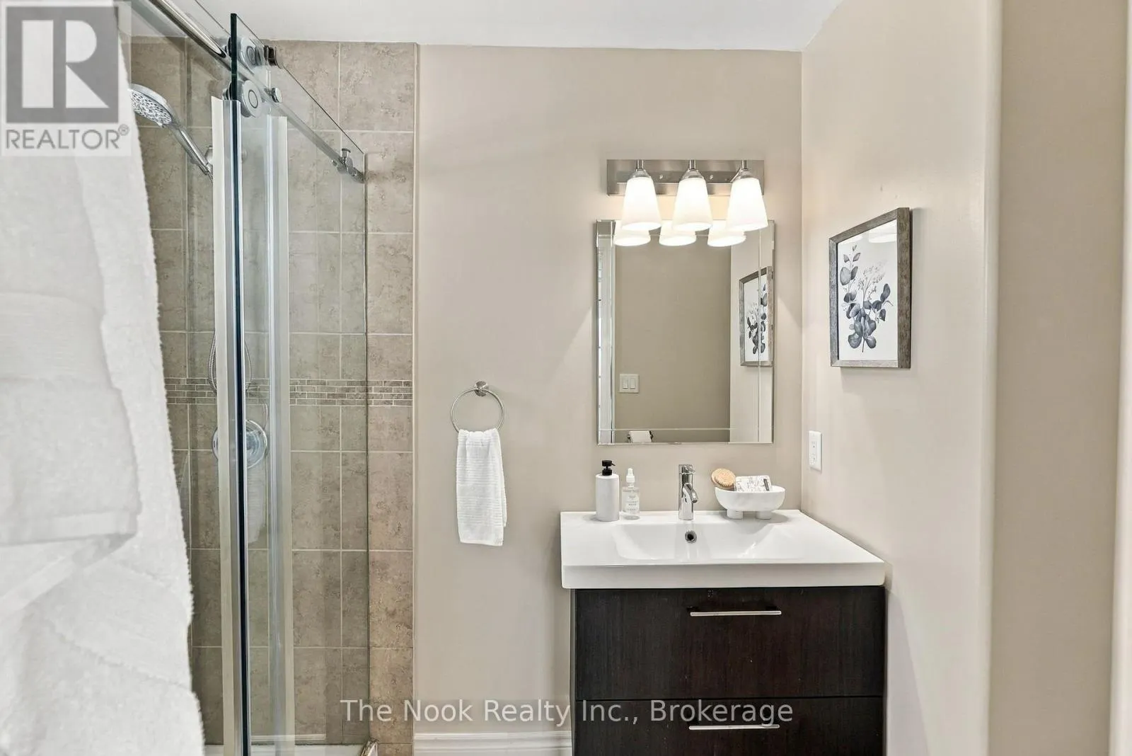 1 INGLEWOOD PLACE