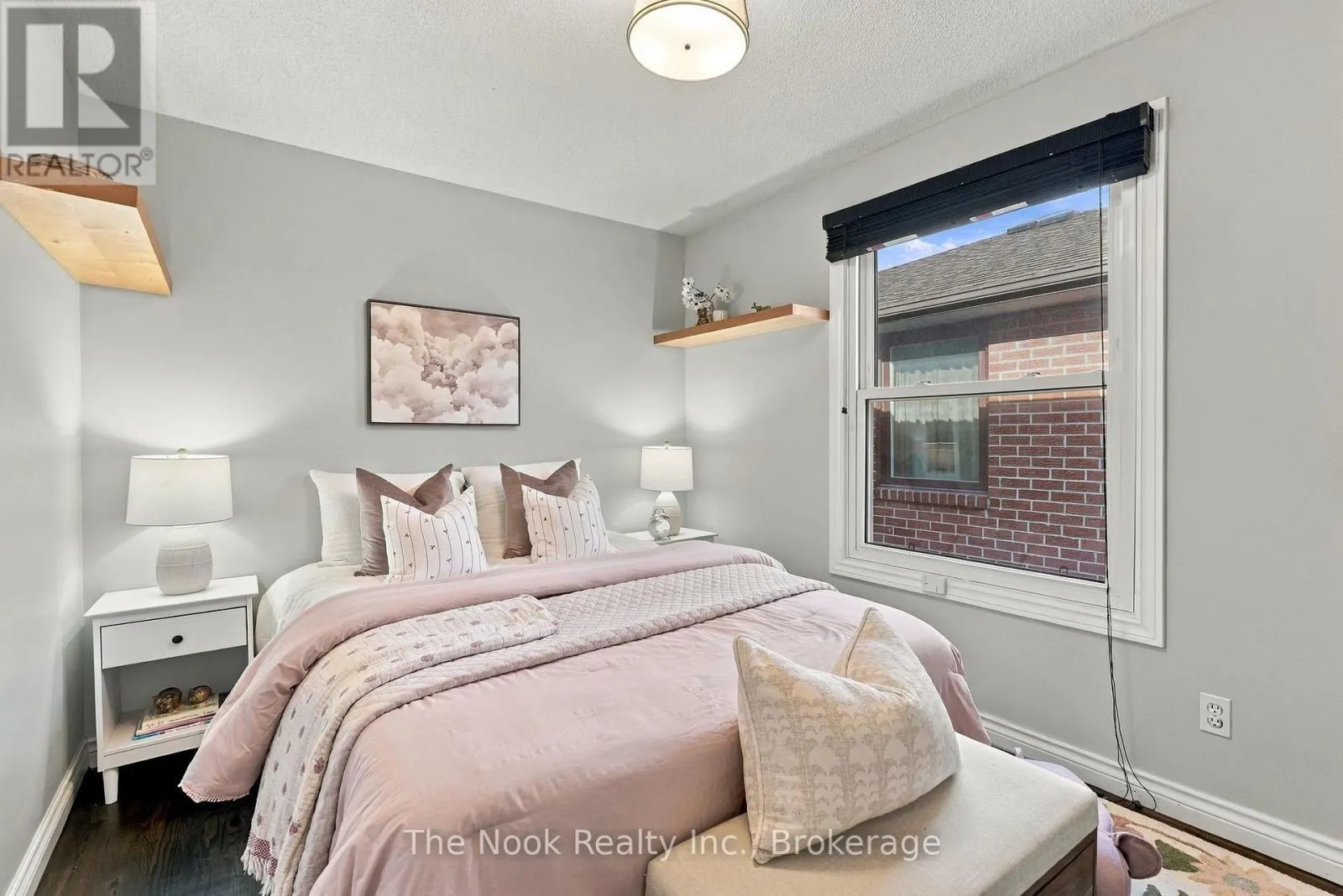 1 INGLEWOOD PLACE