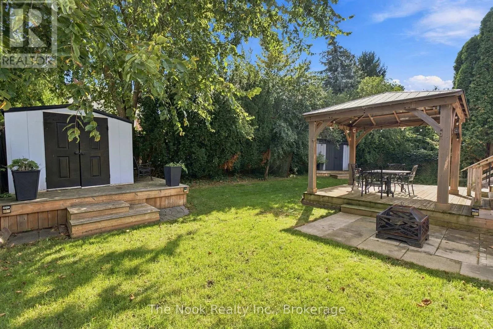 1 INGLEWOOD PLACE