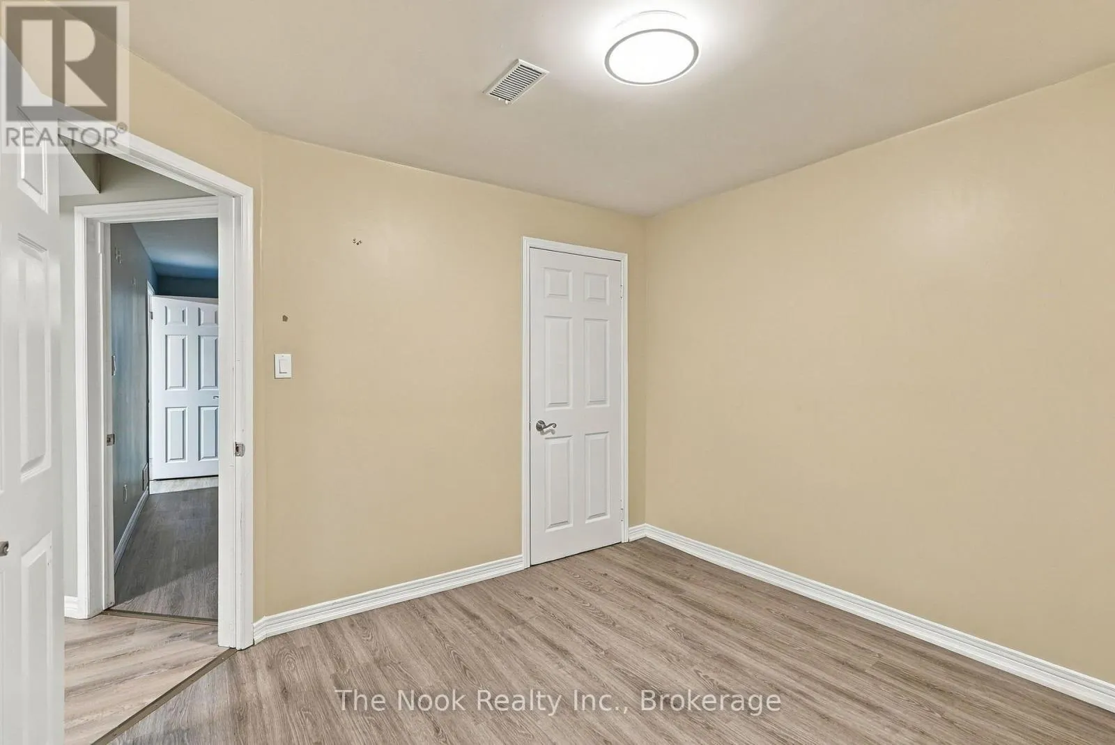 1 INGLEWOOD PLACE