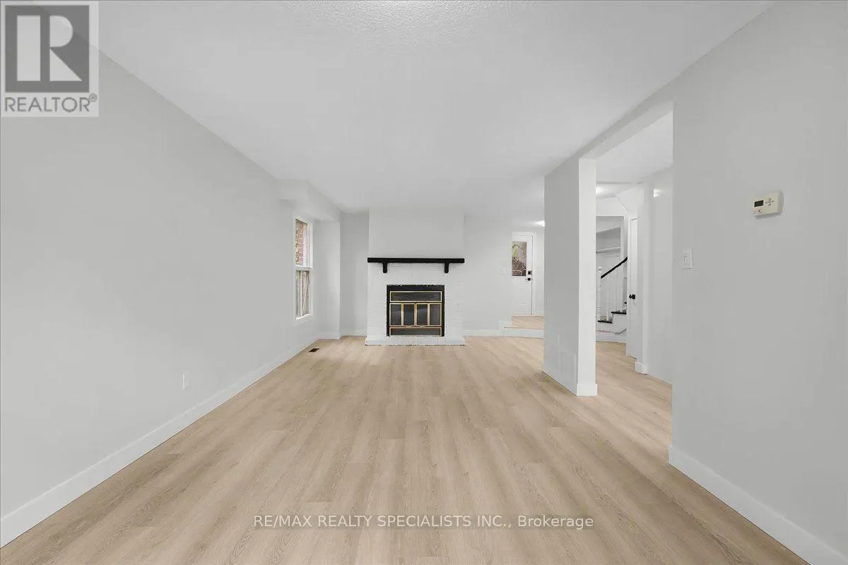 1610 RAWLINGS DRIVE