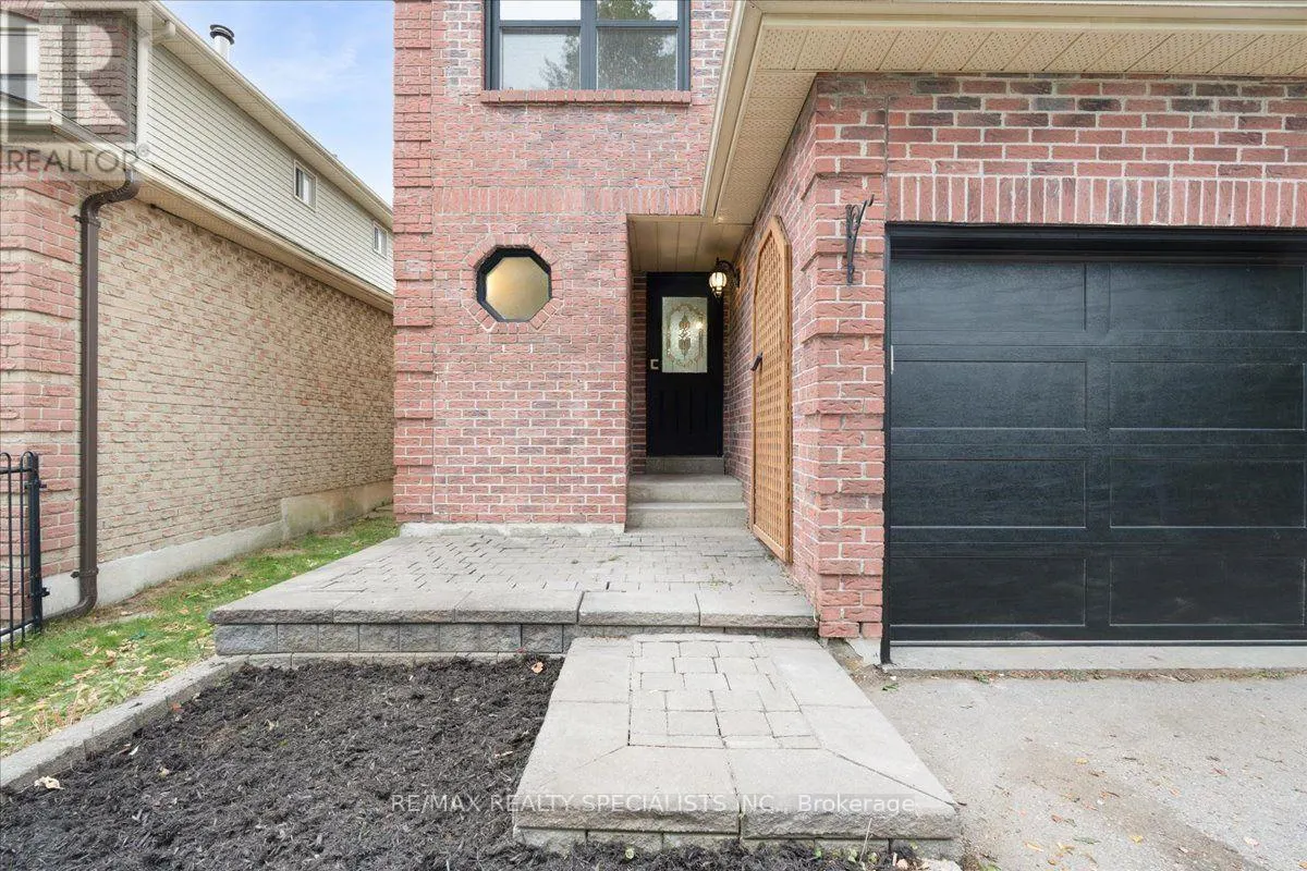 1610 RAWLINGS DRIVE