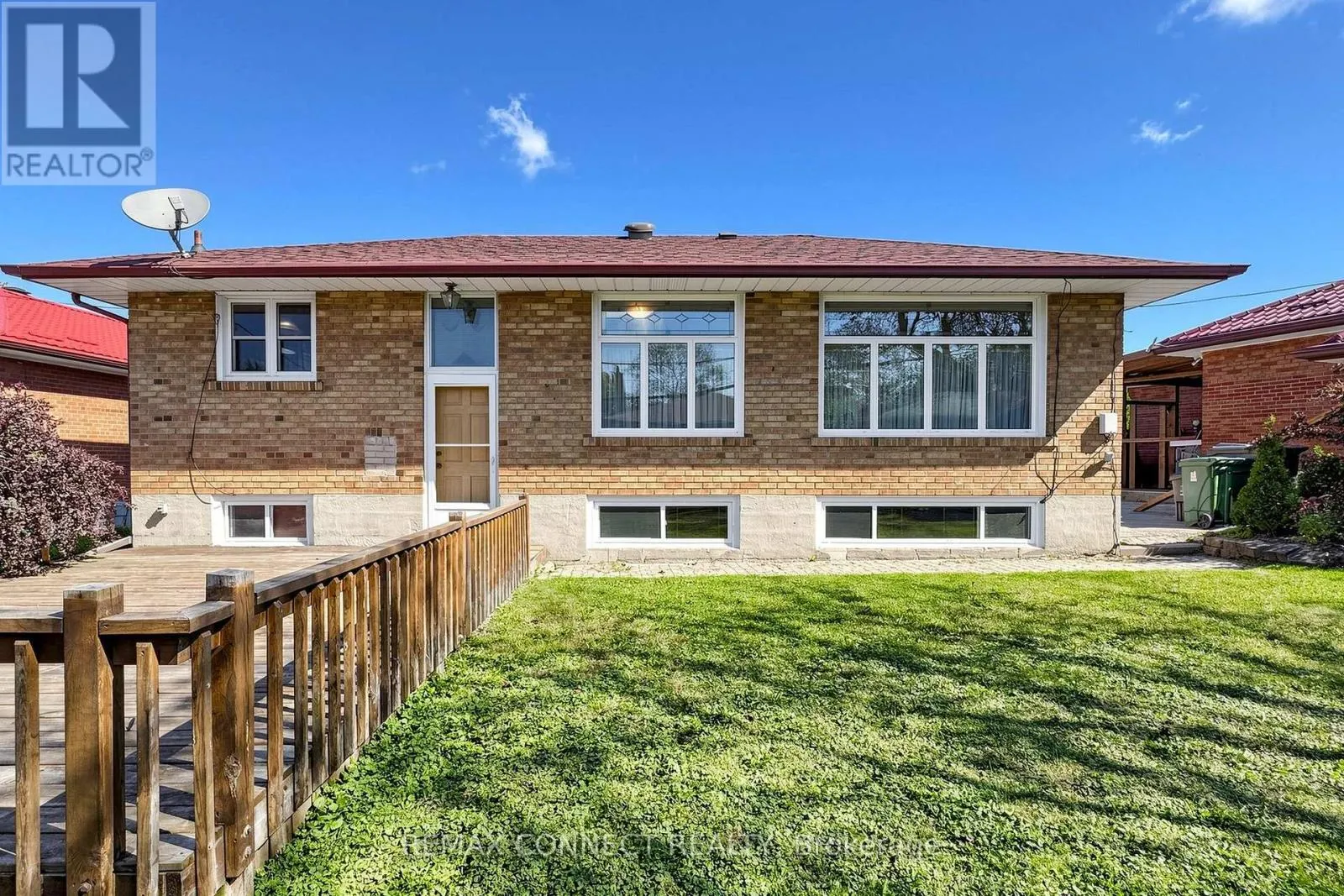 15 GRASSINGTON CRESCENT