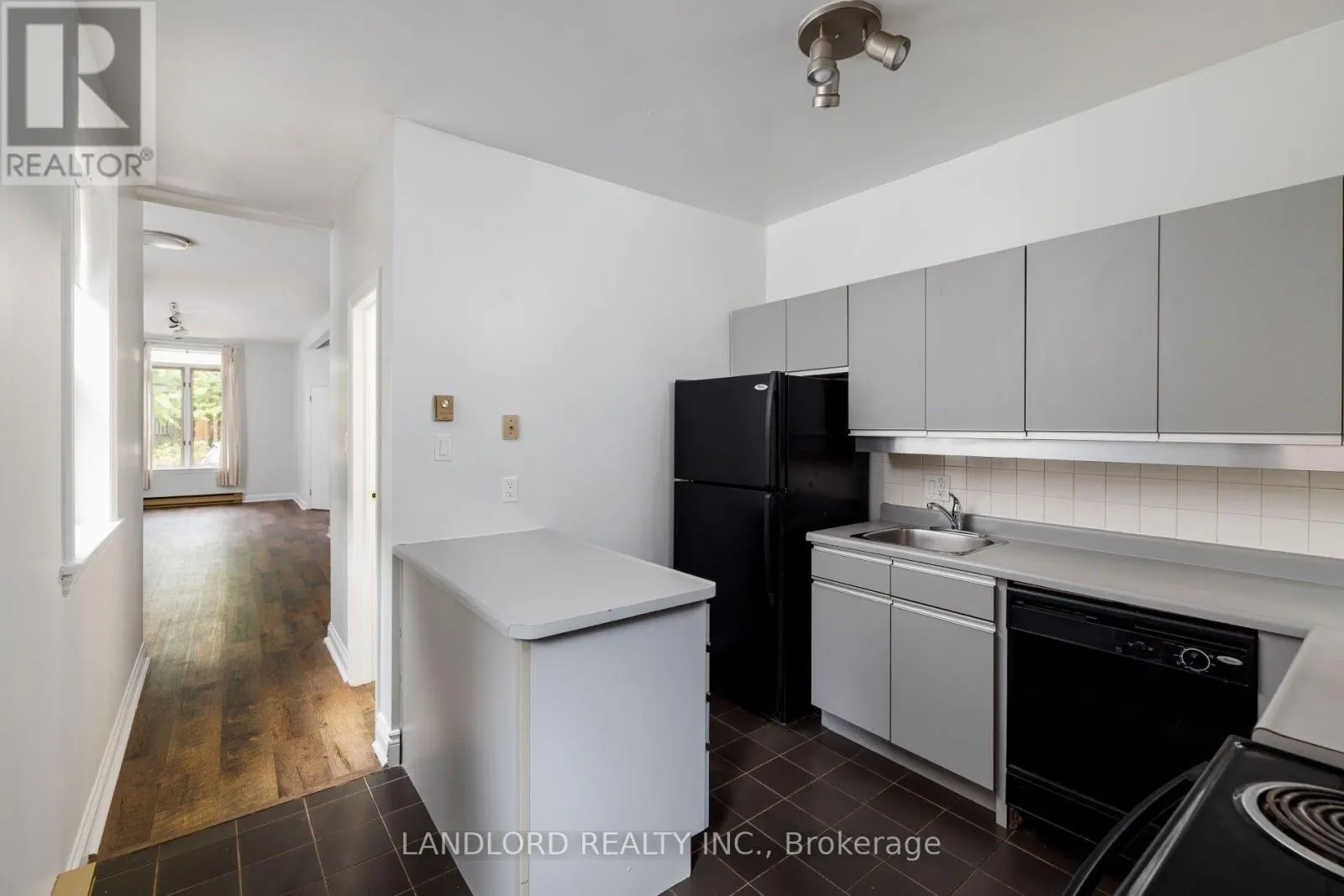 39 RIVERDALE AVENUE