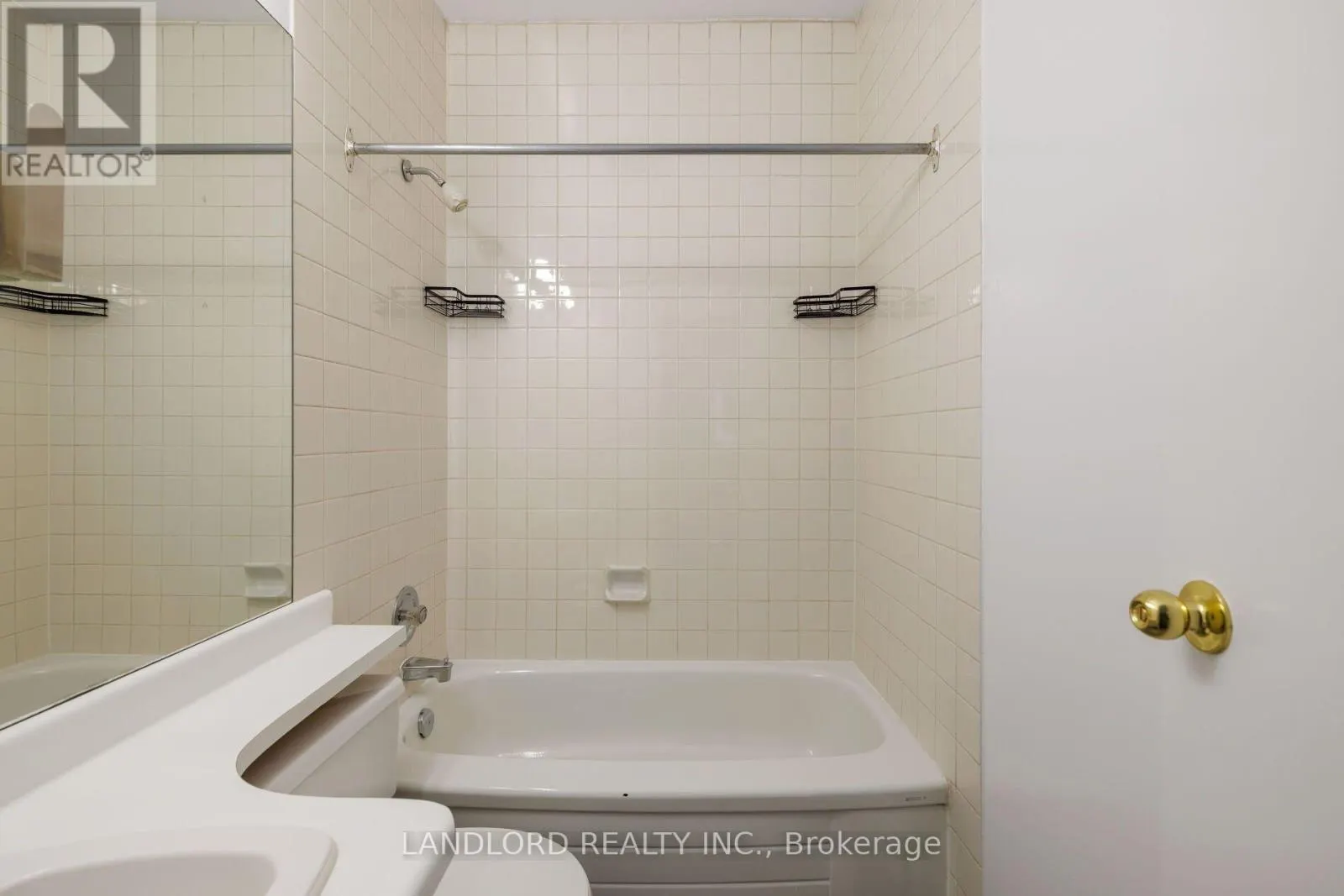 39 RIVERDALE AVENUE