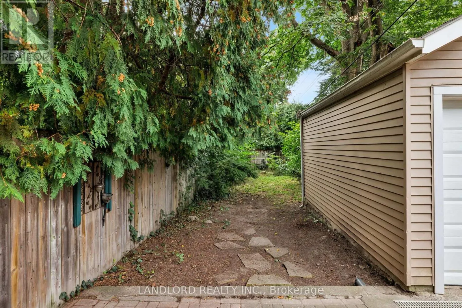 39 RIVERDALE AVENUE