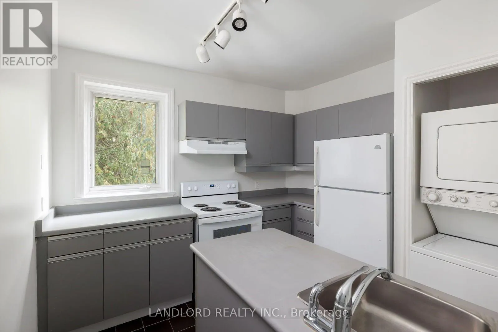 39 RIVERDALE AVENUE