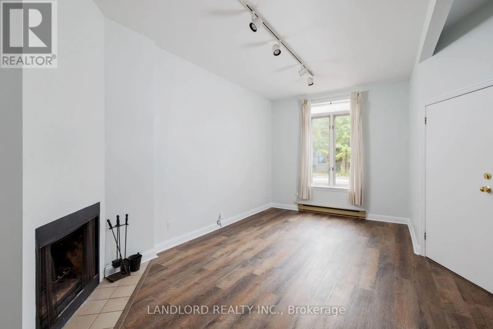 39 RIVERDALE AVENUE