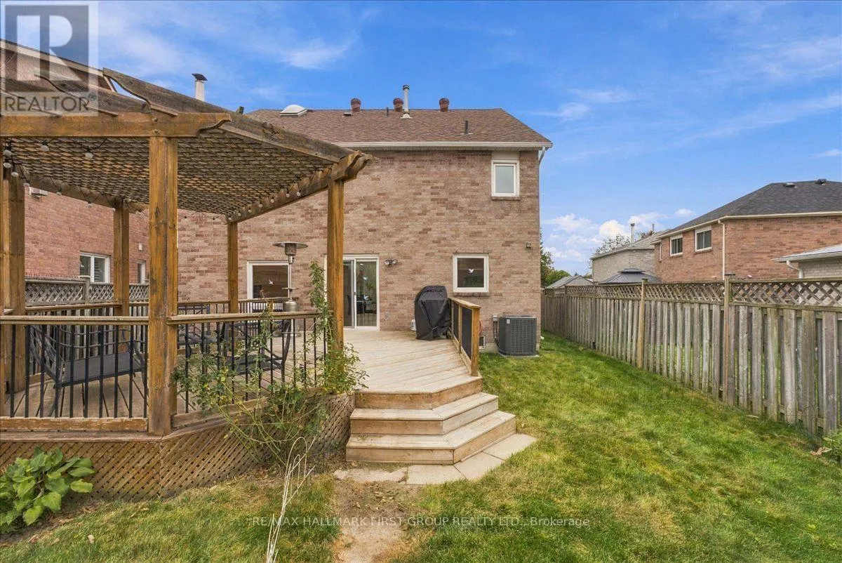 1582 KELVINWAY LANE
