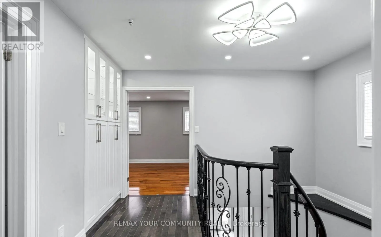 700 STONEPATH CIRCLE