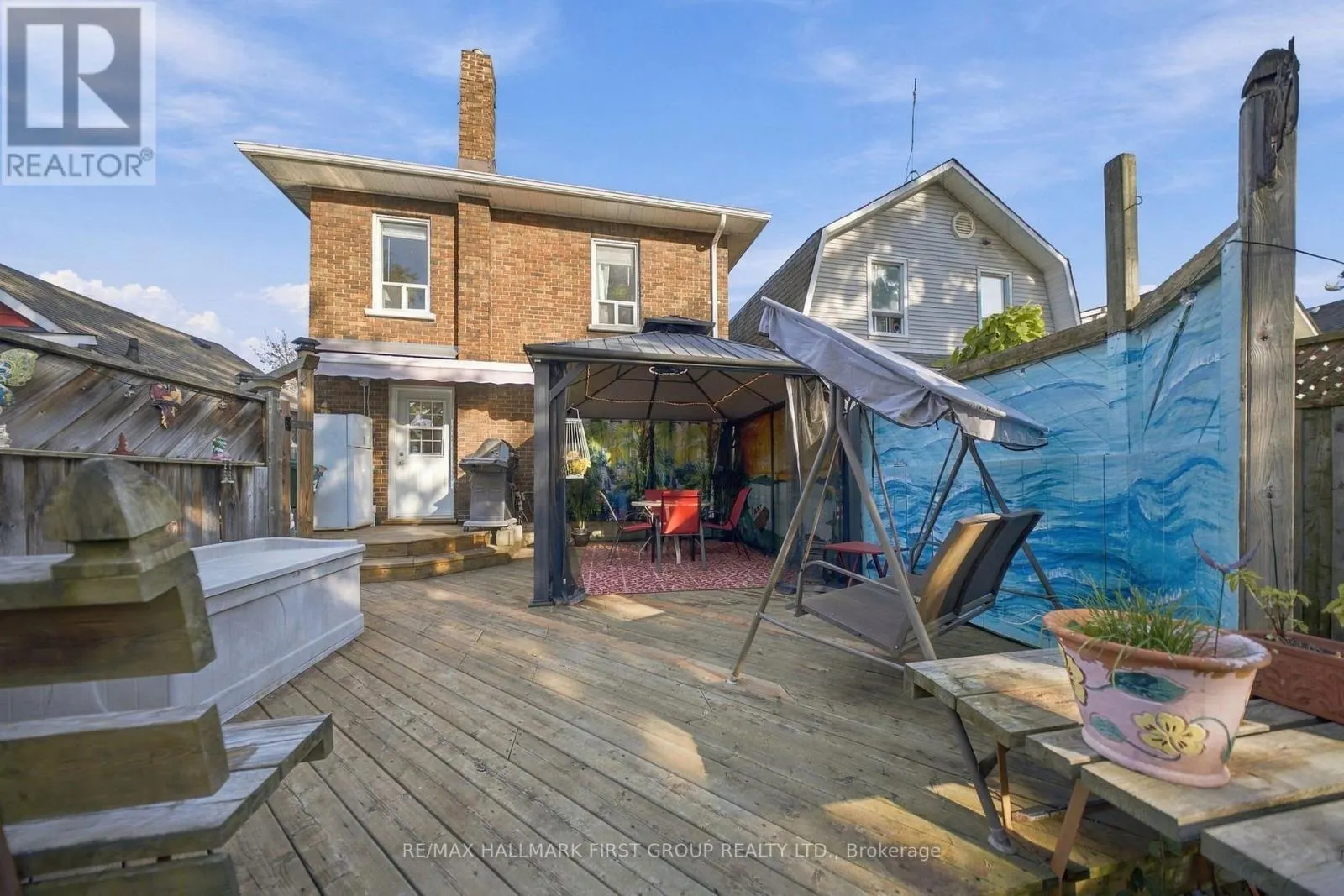 284 FRENCH STREET