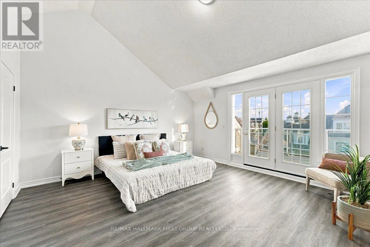 21 - 1295 WHARF STREET