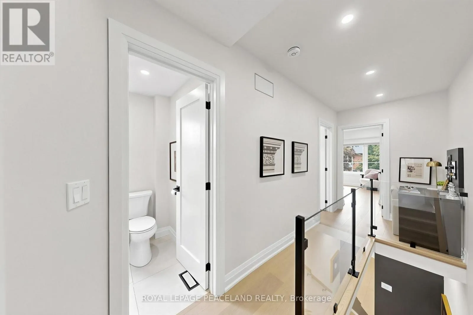 5 HERBERT AVENUE