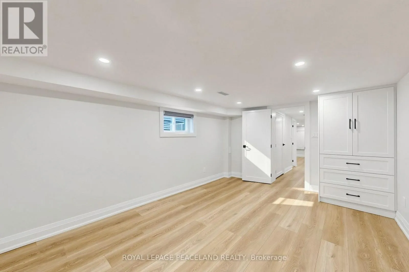 5 HERBERT AVENUE