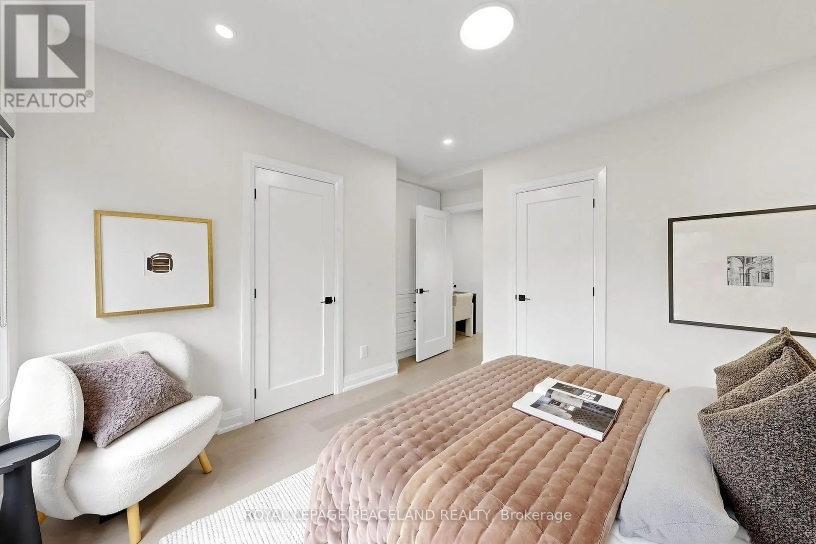 5 HERBERT AVENUE