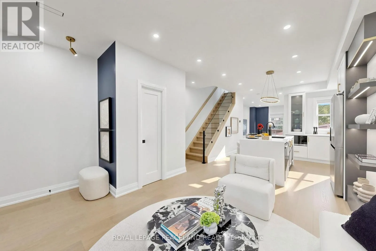 5 HERBERT AVENUE