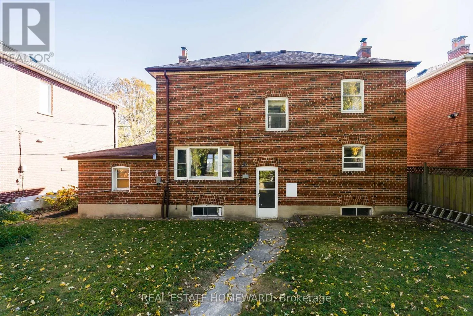 6 STAG HILL DRIVE