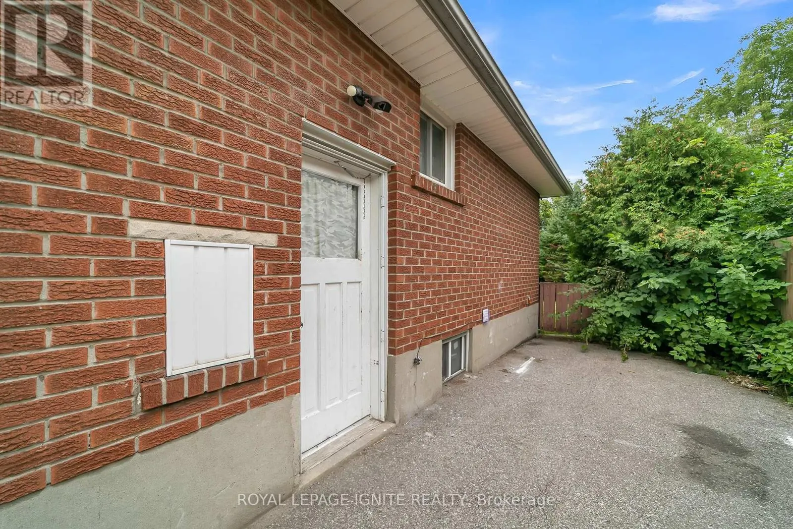 BSMT - 117 CABOT STREET