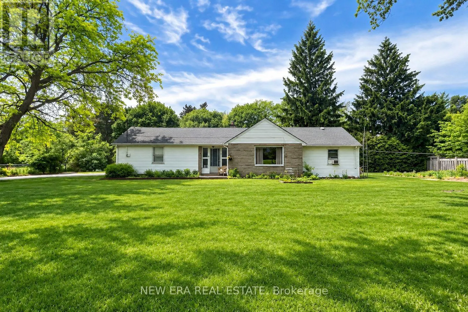 28 THOMAS AVENUE