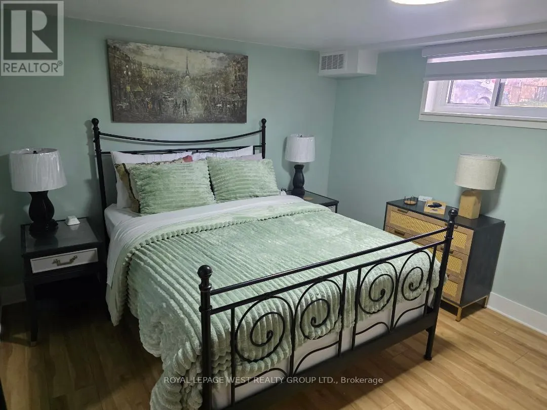 LOWER LEVEL - 19 BARNES CRESCENT