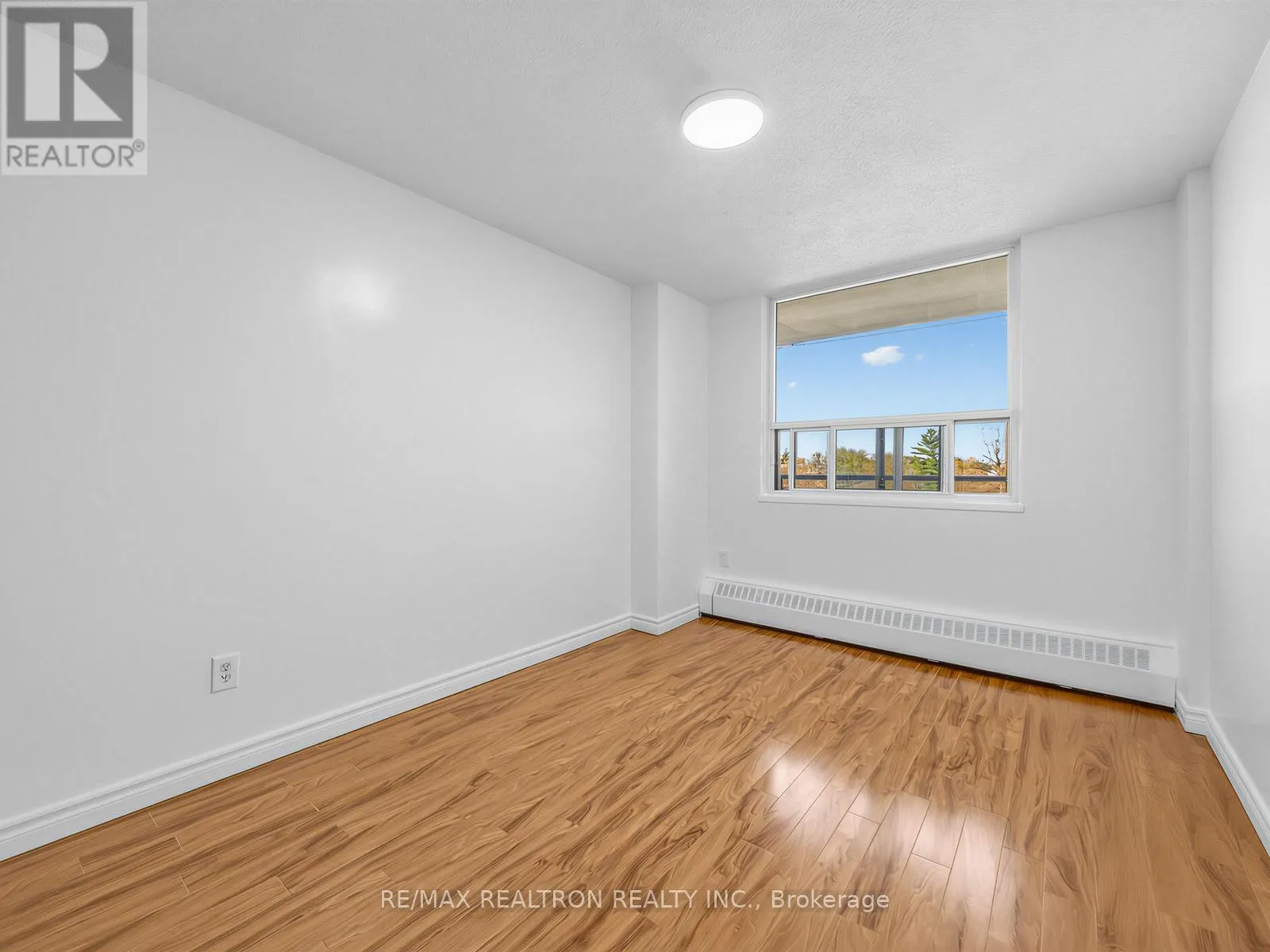 501 - 180 MARKHAM ROAD