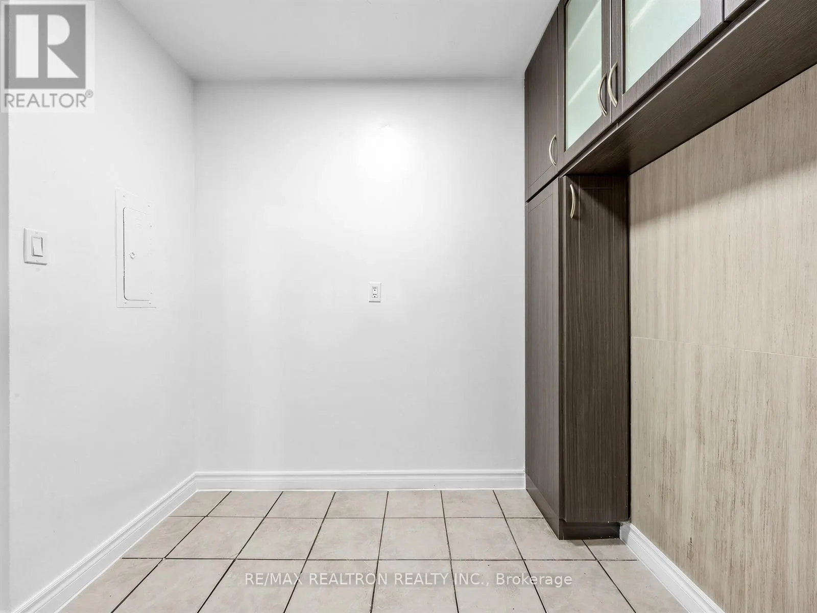 501 - 180 MARKHAM ROAD
