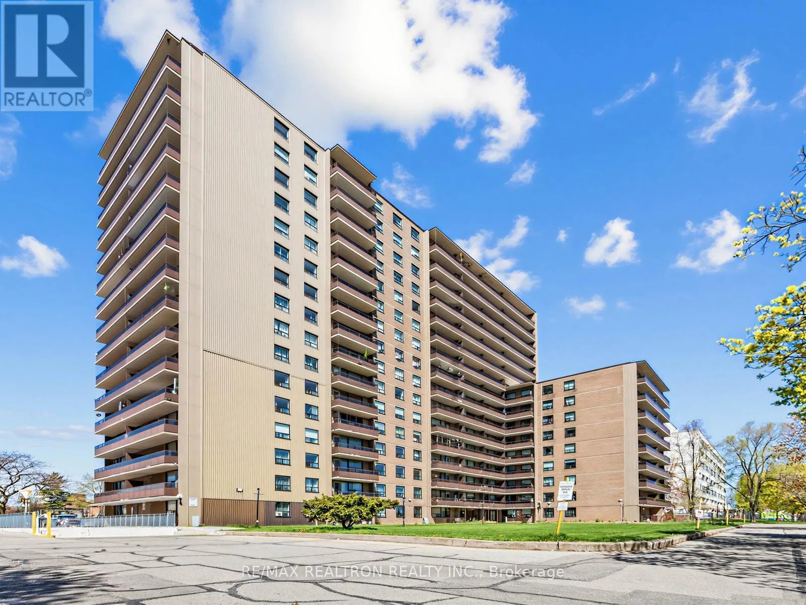501 - 180 MARKHAM ROAD