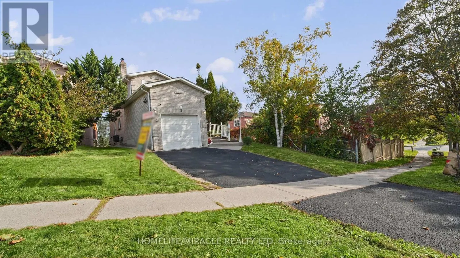 3 TRAWLEY CRESCENT
