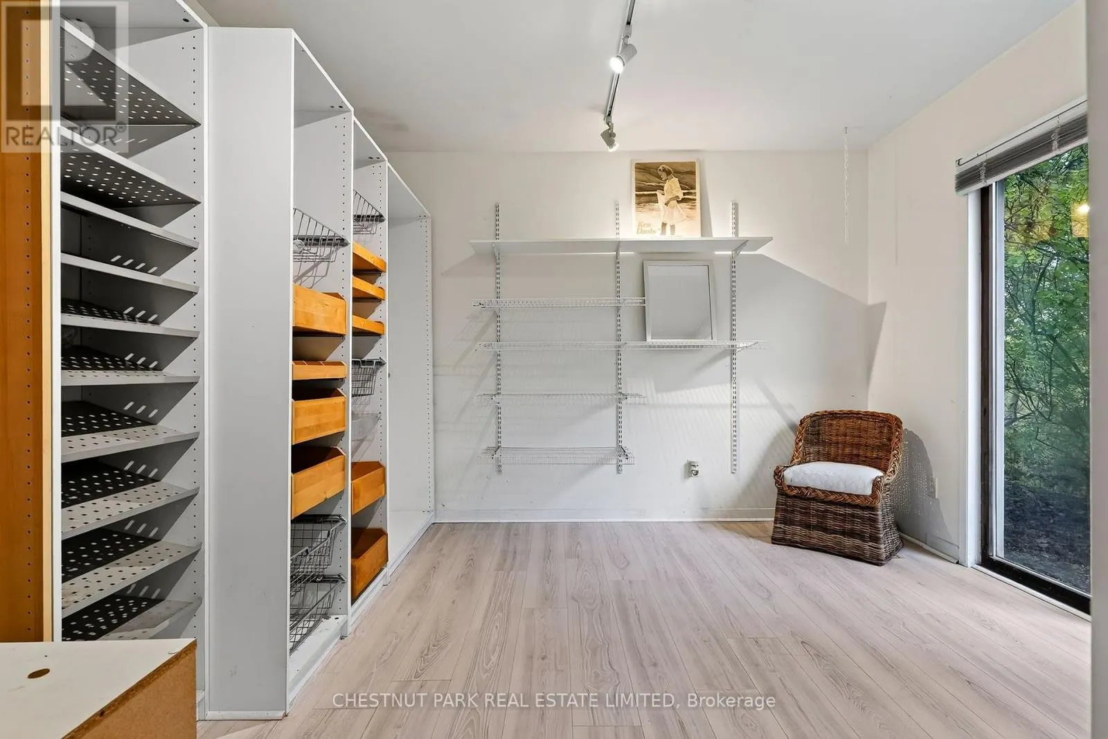 3797 LAKESHORE ROAD