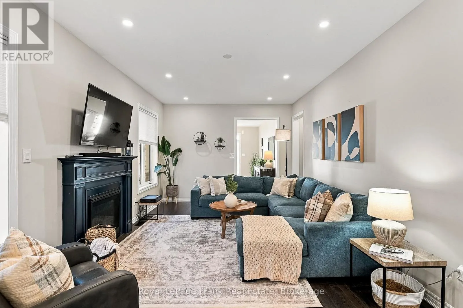 43 GLENHAVEN COURT