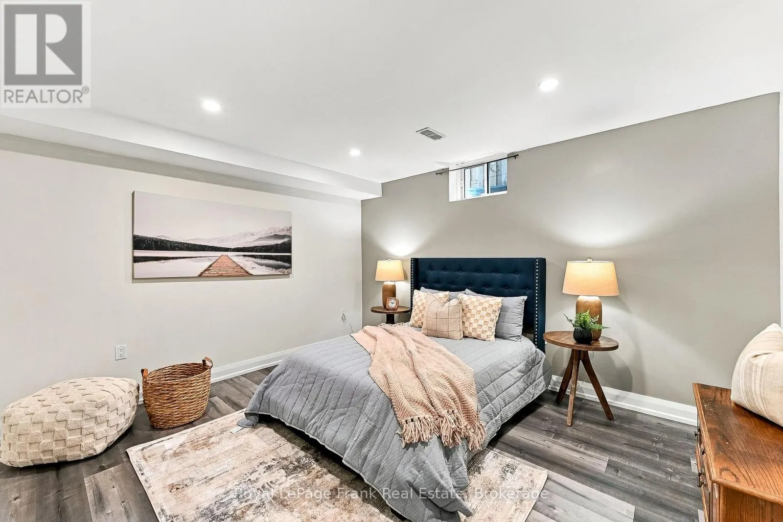 43 GLENHAVEN COURT