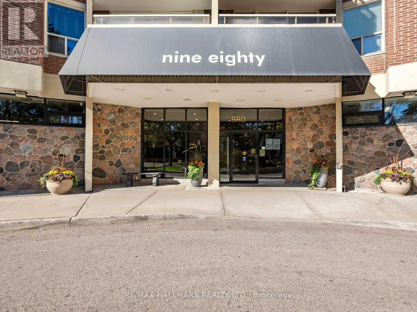 2102 - 980 BROADVIEW AVENUE