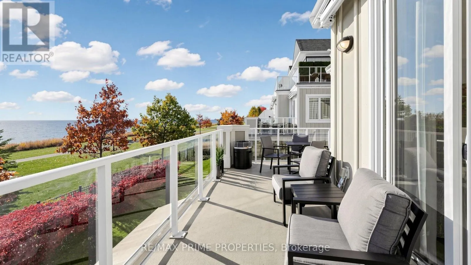1 - 315 LAKEBREEZE DRIVE